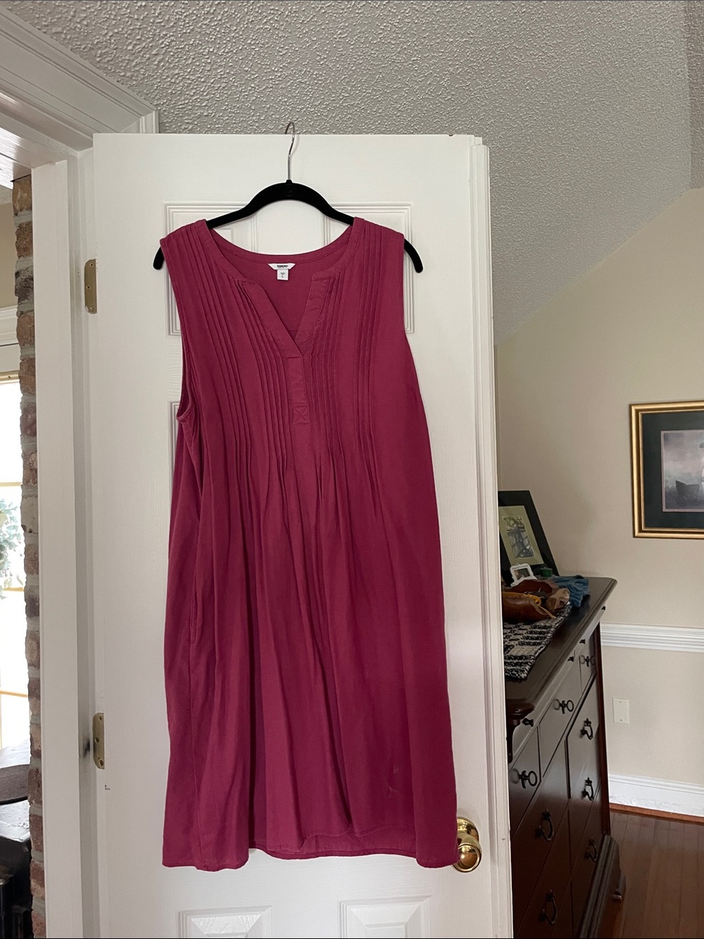 Sonoma Sleeveless Midi Dress in Raspberry